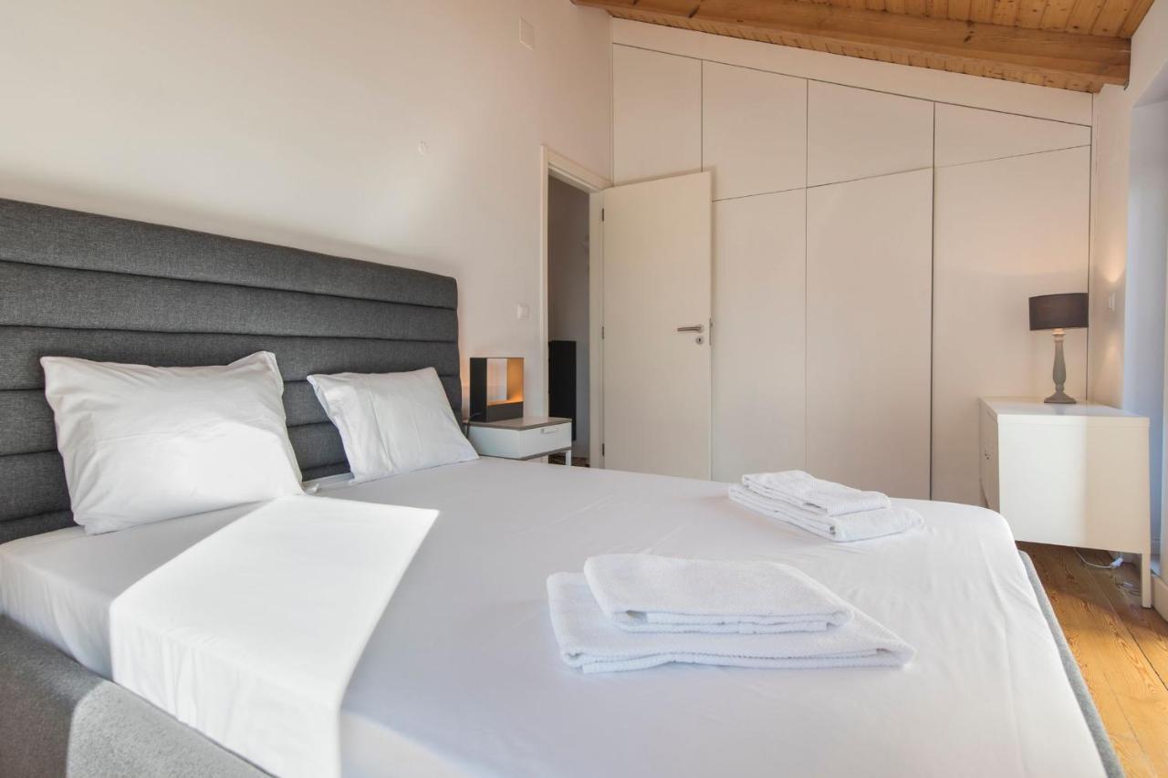 Bairro Alto Stunning Flat With Balcony By Lovelystay Lisbon Exterior photo